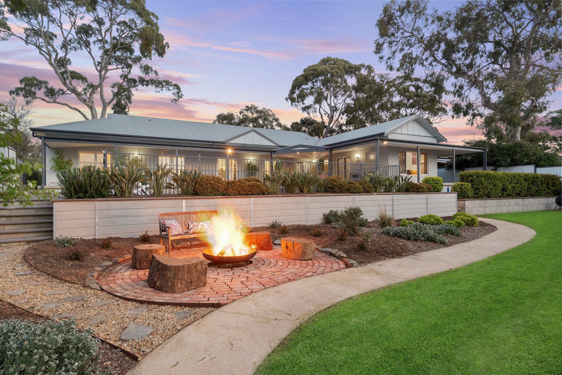 4 Gloucester Avenue, Belair Sold by Giordano & Partners - image 1