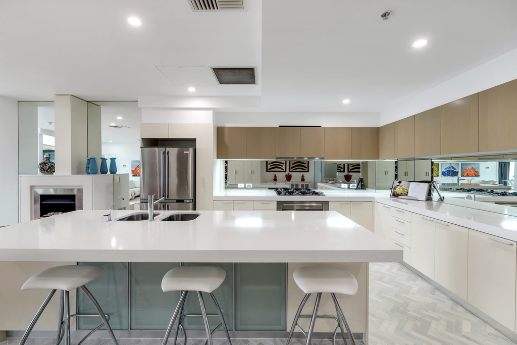 908/19 Holdfast Promenade, Glenelg Sold by Giordano & Partners