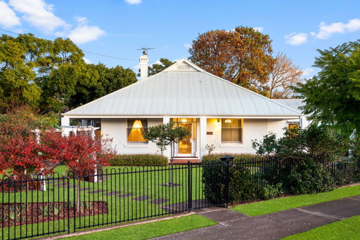 38 Wheaton Road, Plympton Sold by Giordano & Partners