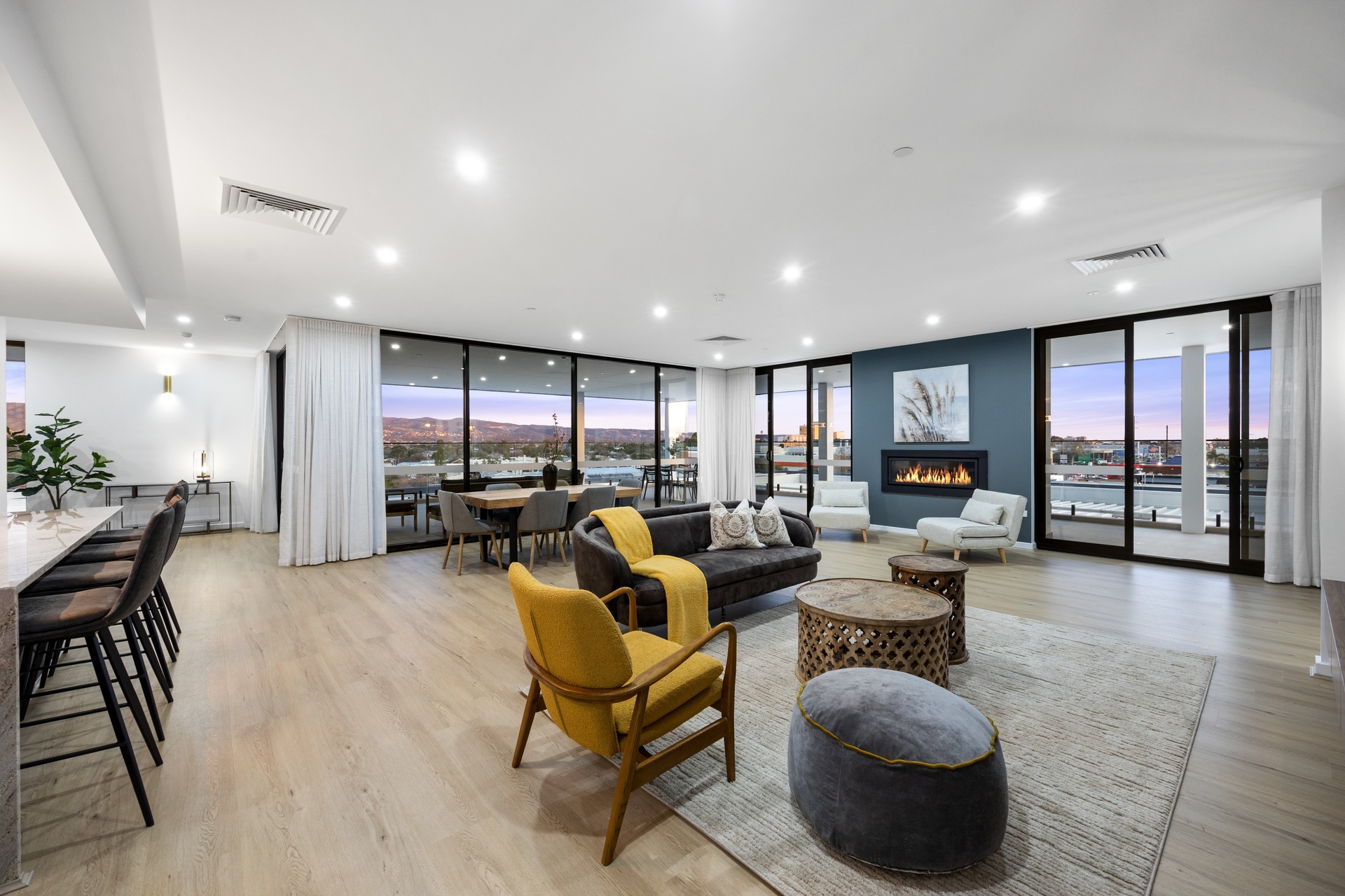 Penthouse/483 North East Road, Hillcrest Leased by Giordano & Partners - image 1