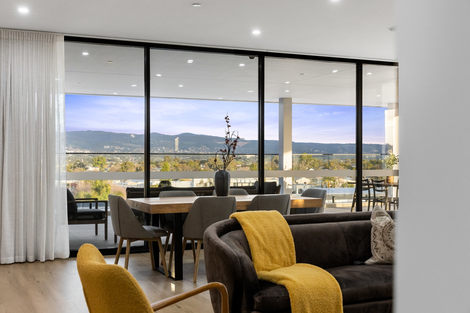 Penthouse/483 North East Road, Hillcrest Leased by Giordano & Partners - image 23