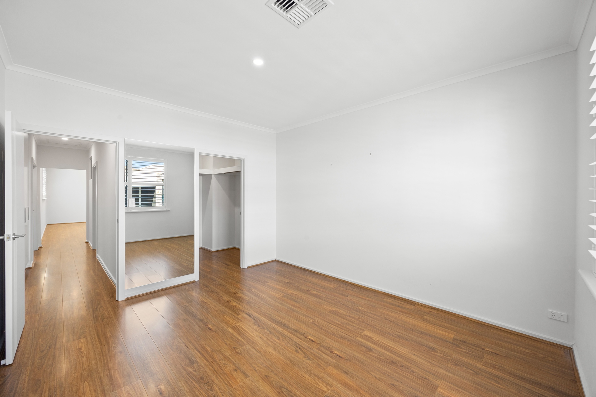 5 Bradley Terrace, Lightsview Leased by Giordano & Partners - image 11