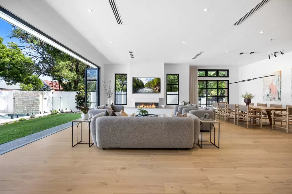 6 Winchester (corner First Avenue) Street, St Peters Sold by Giordano & Partners