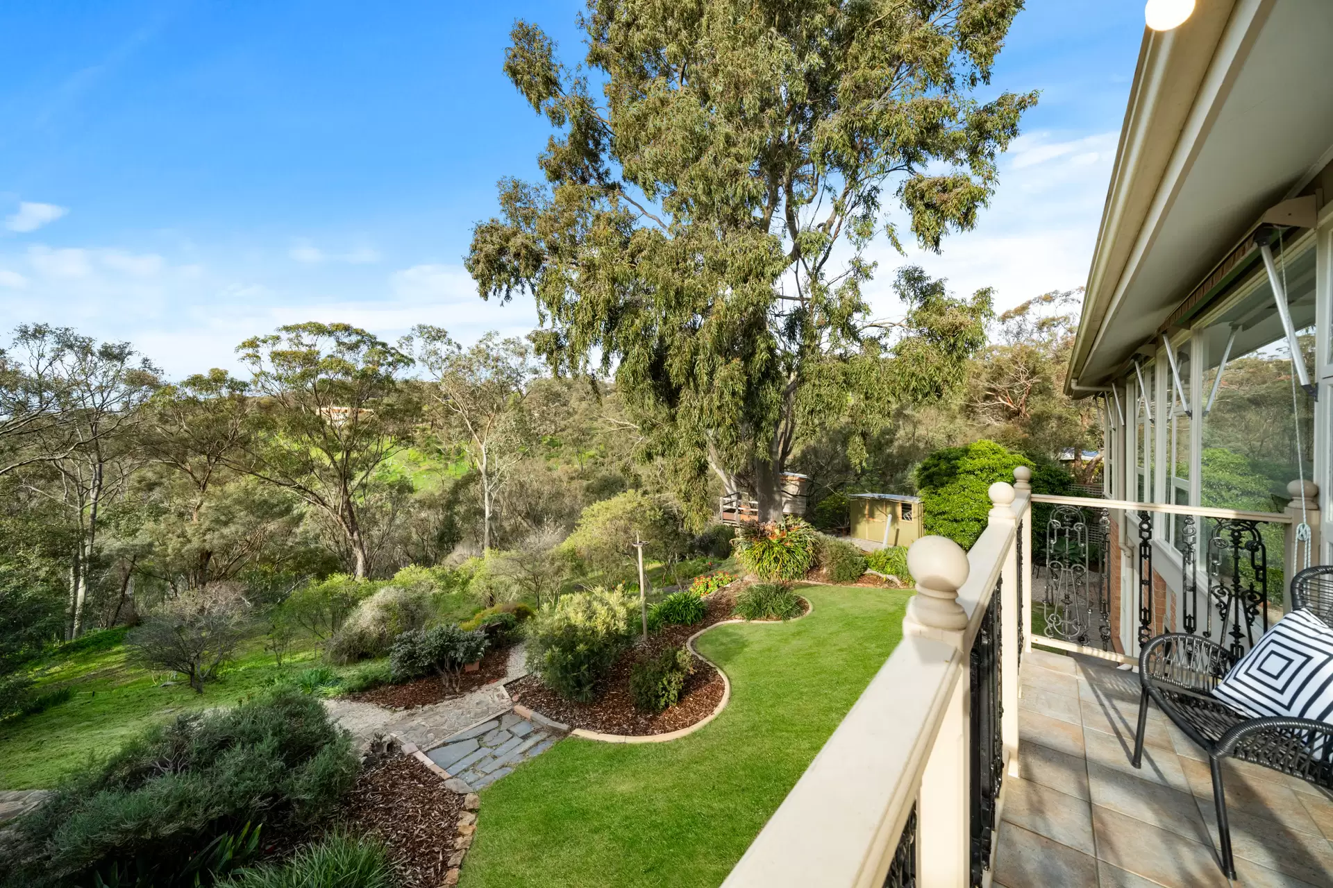 16 Centre Way, Belair Sold by Giordano & Partners - image 1