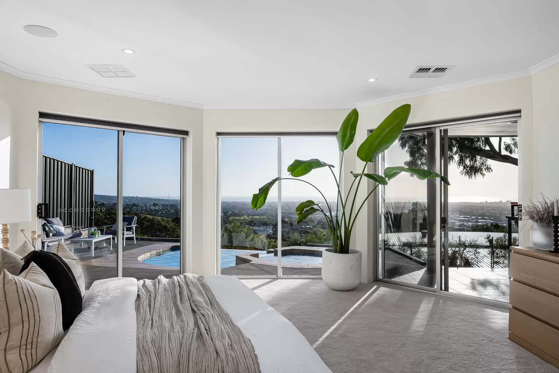 2 Riviera Court, Pasadena Leased by Giordano & Partners - image 15