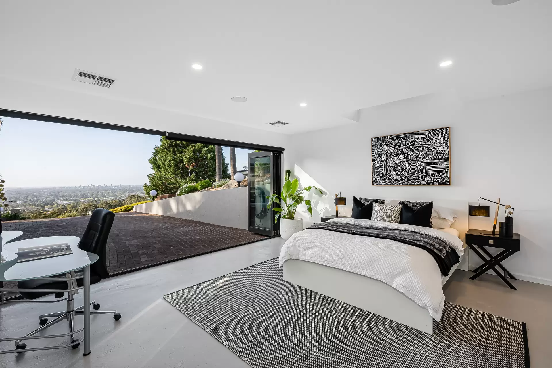 2 Riviera Court, Pasadena Leased by Giordano & Partners - image 17