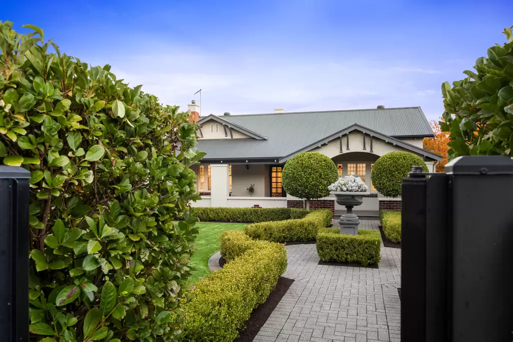 4 Rothbury Avenue, Tusmore Sold by Giordano & Partners