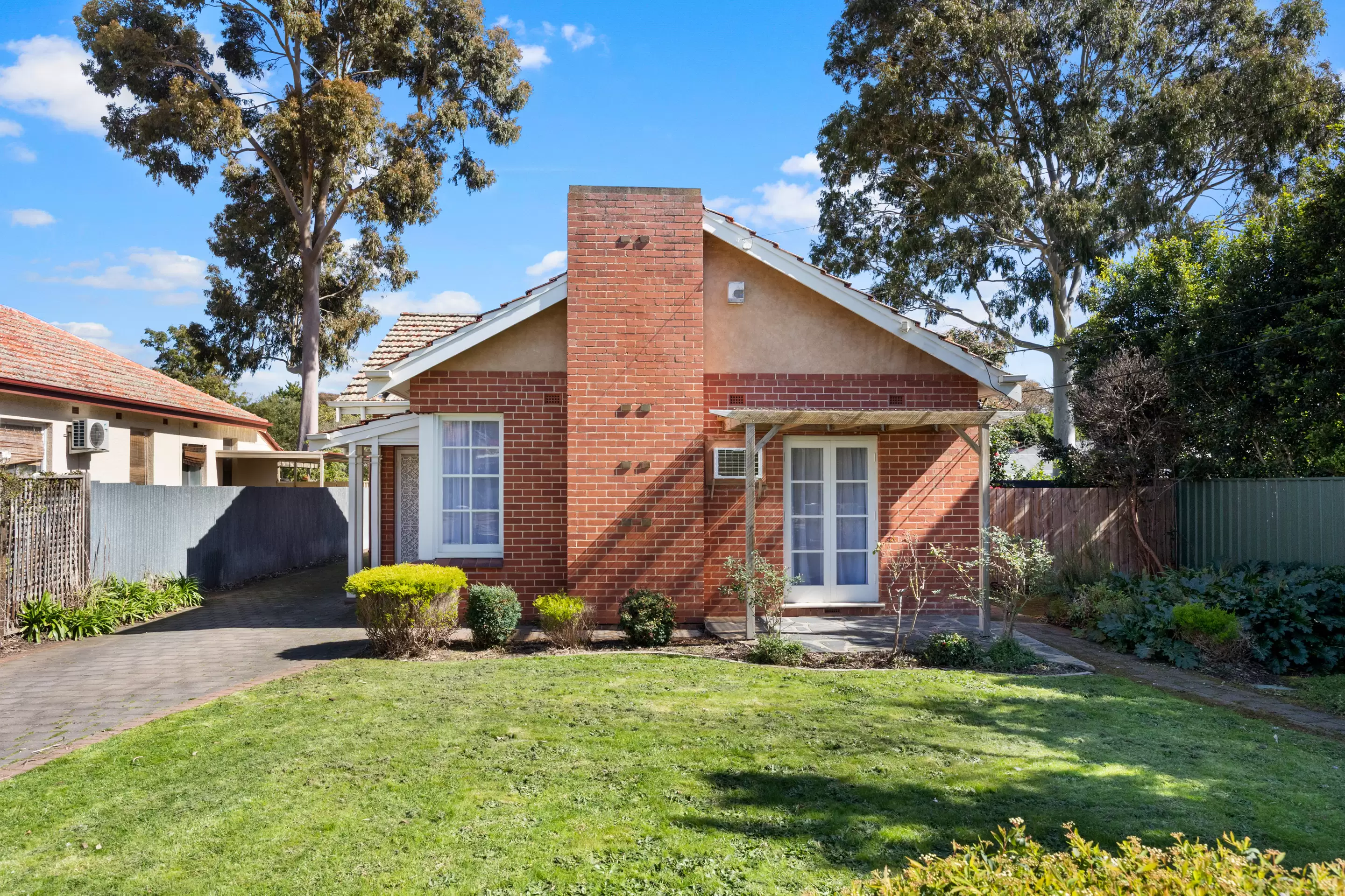 10 Eglington Avenue, Black Forest For Lease by Giordano & Partners - image 14